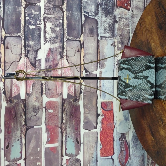 POUR La VICTOIRE "Elie" Mini Crossbody Bag - Picture 2 of 13